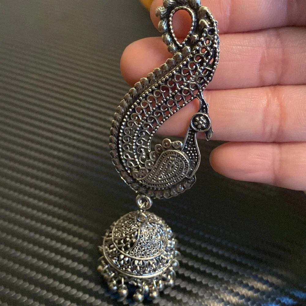 Earring - Picture 2 of 2